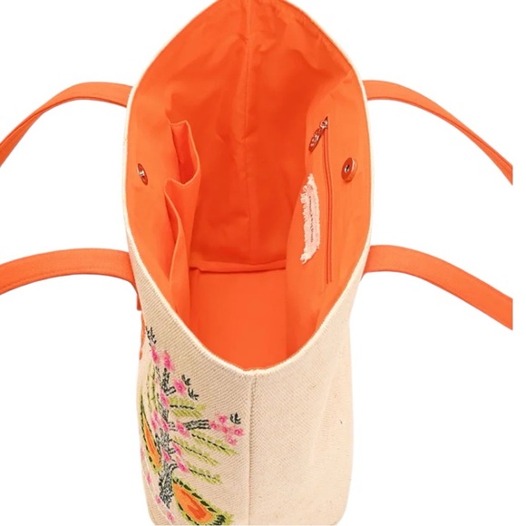 AMERICA & BEYOND PINEAPPLE EMBELLISHED TOTE - Picture 4 of 7